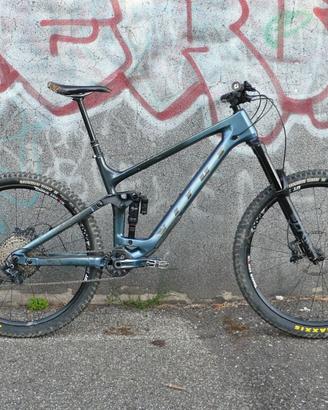 MTB Enduro 29 / L-XL ( Vitus Sommet 29 2020)
