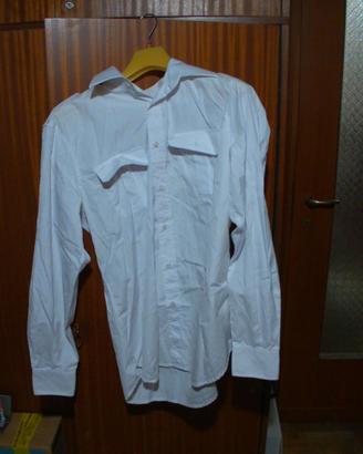 carabinieri camicia bianca