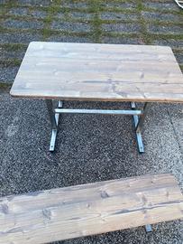 Tavoli e panche per esterno