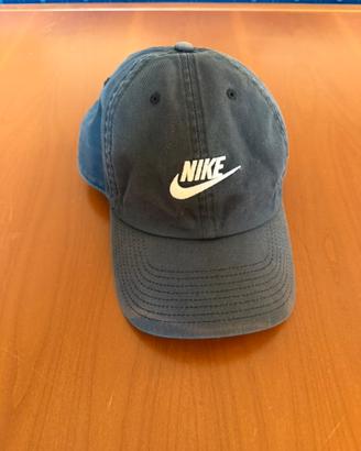 Cappellino Nike nero regolabile usato