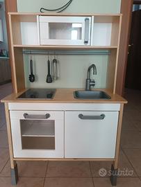 Cucina giocattolo Ikea per bambini - buono stato