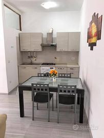 Vieste trilocale vicino centro e mare