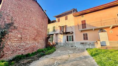 CASA SEMINDIPENDENTE A CORTANZE