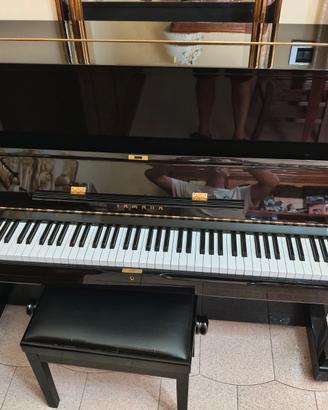 Pianoforte Yamaha U1H Nero Lucido – Rigenerato Uff