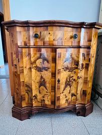 Credenzina Antica Sagomata in Radica – Stipo 2 ant