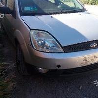 Ford Fiesta 1.2 del 2004 Ricambi