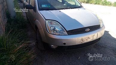 Ford Fiesta 1.2 del 2004 Ricambi