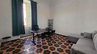 Sassari stanza uso ufficio giorni singoli centrale