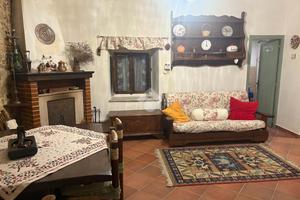 CASA SEMINDIPENDENTE A TAGLIACOZZO