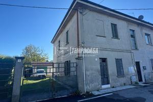 Bilocale da ristrutturare con box!