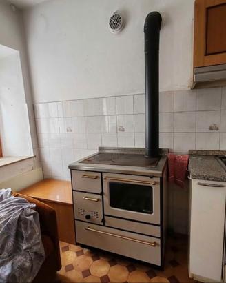 Stufa legna e forno