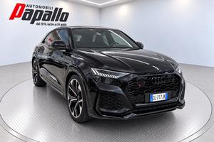 Audi Q8 RS TFSI V8 quattro tiptronic