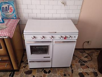 Cucina a gas vintage