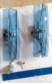 Lampade Bagno Vetro Blu con Armadietti  