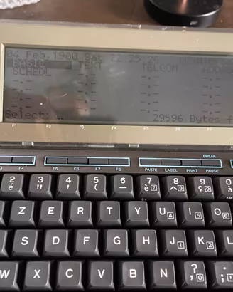 OLIVETTI M10 PORTATILE 1983
