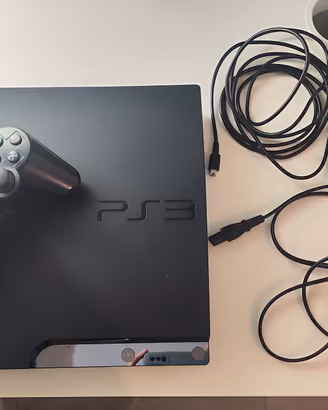 PlayStation 3 Slim 149GB + Joystick e 4 giochi
