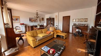 4 LOCALI A DARFO BOARIO TERME