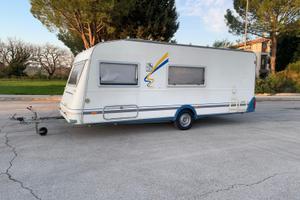 Roulotte knaus blu line