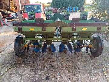 Piantapatate, cipolle 4 file- HASSIA-UNDERHAUG