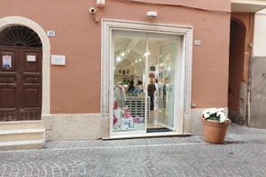 Locale commerciale via Trevio 33, Centro, Tivoli