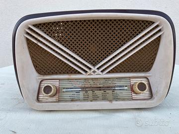 Radio d'epoca a valvole compagnia mediterranea ita