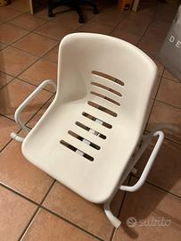 Sedia girevole per vasca da bagno