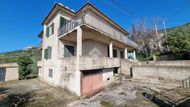 CASA INDIPENDENTE A CASTELLABATE