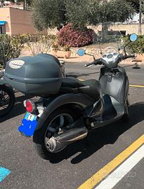 Scooter Scarabeo 250 GT