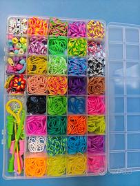 Realizzo bracciali, collane e anelli fatti a mano.