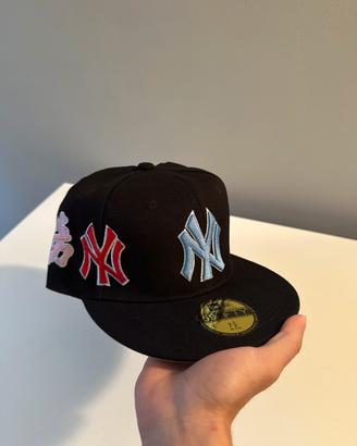 Cappello new era fitted supreme Cap