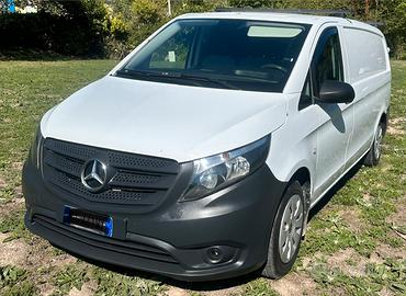 Mercedes vito automatico