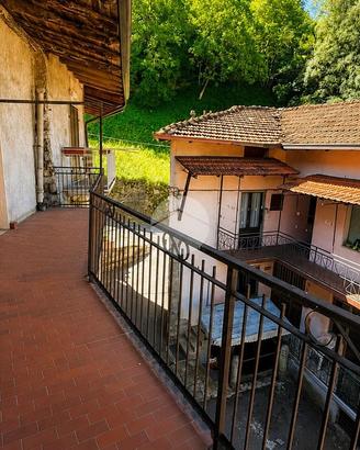 CASA SEMINDIPENDENTE A BRAONE