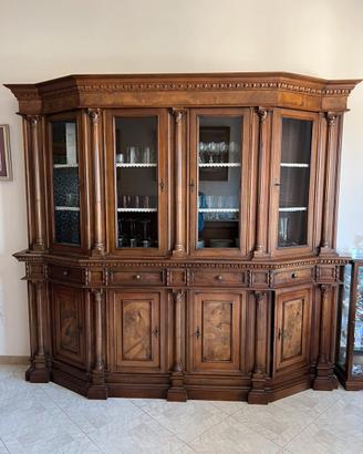 Grande mobile da sala in legno, realizzato a mano