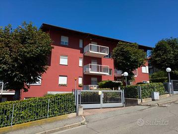 Appartamento di 120 m² con 5 locali e box auto a M