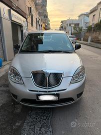 Lancia Ypsilon 1.2 Benz Unika