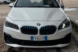 Bmw serie 2 225 xe motore elettrico e benzina