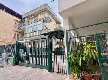 4 LOCALI A PALERMO