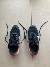 Scarpe Nike bambino/a n. 34