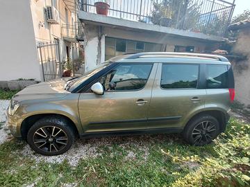 SKODA YETI BENZINA