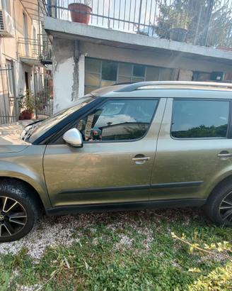 SKODA YETI BENZINA