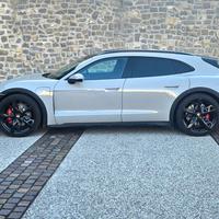 Porsche Taycan  Cross Turismo 4S