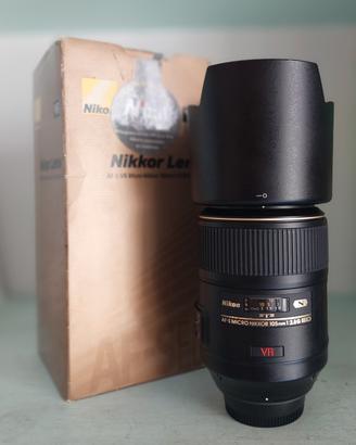 Nikon 105mm f 2.8 G  ED VR Micro