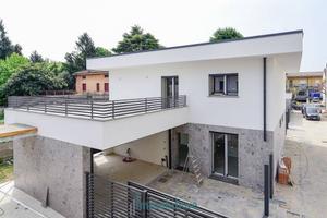 Villetta a schiera di 150 m² con 4 locali e box au