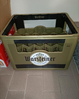 Cassetta birra Warsteiner 