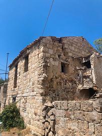 Rudere e/o pietra per nuova costruzione