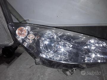 FARO ANTERIORE DESTRO PEUGEOT 308 Serie (07>14)