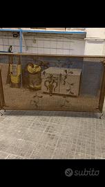 Magnifico copritermosifone antico ferro decorato