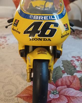 Moto miniatura Honda scala 1/6