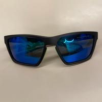 Occhiali da sole sportivi