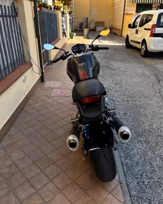 DUCATI MONSTER 620 DARK i.e.